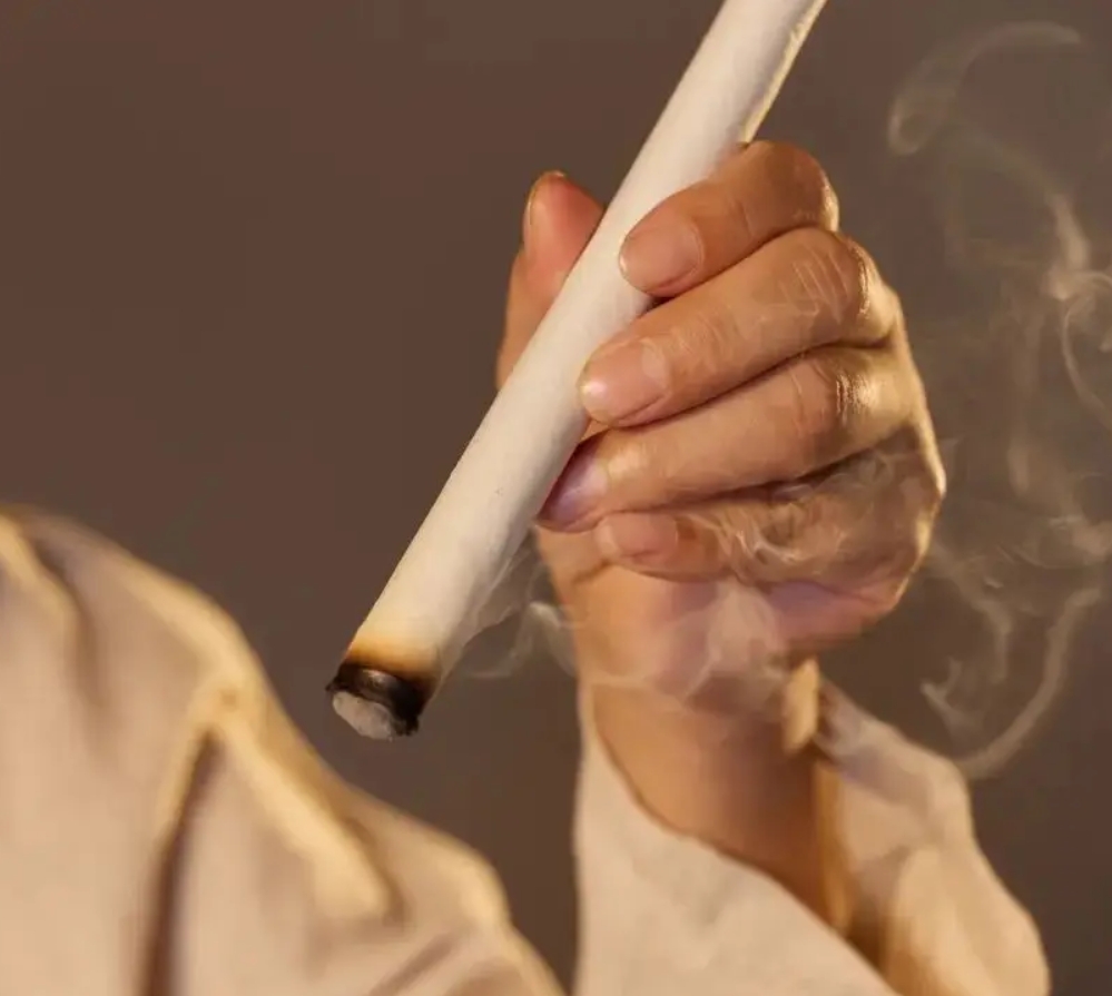 Moxibustion Entrepreneurship Story: How Two Partners Help Grow My TCM Wellness Brand
